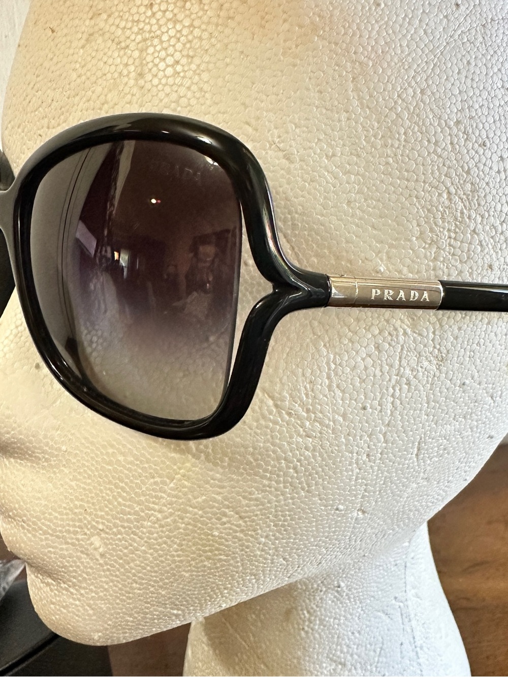 Prada Black Frame Sunglasses with Gradient  Lens SPR 28L Women’s with Case Italy